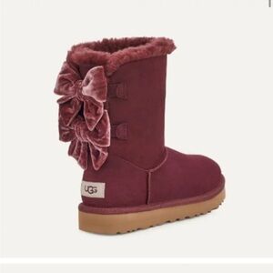 UGG Australia Bailey Crushed Velvet Bow Boots Burgundy Wild Grape NEW size 7